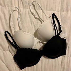 SOLD OUT AERealHappy Lightly Lined Demi Bra (Lot of 2)